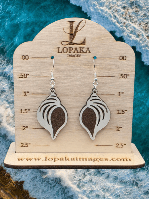 Coastal Charm Seashell Dangle Earrings