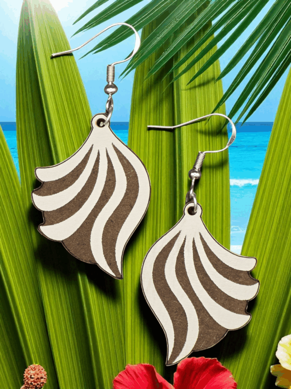 Graceful Flowing Design Earrings